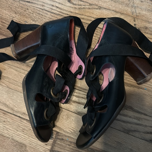 Fluevog Birgit 10 - Picture 3 of 5